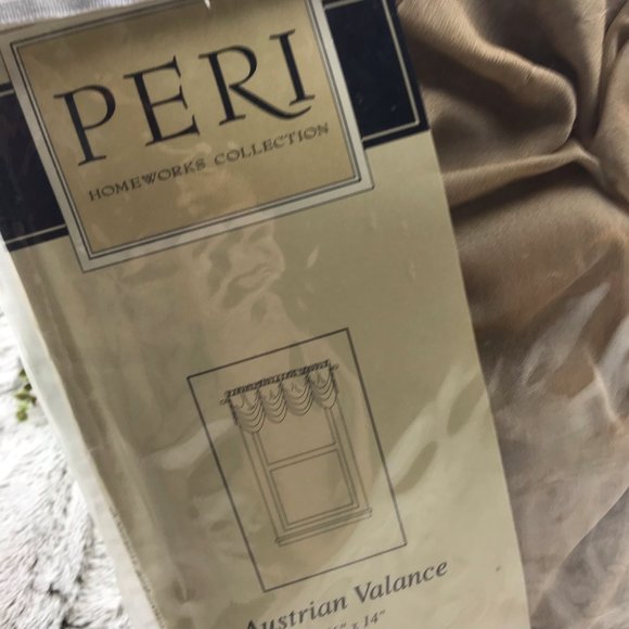 [Peri Homeworks Collection] One Sheer Austrian Valance Curtain Home Decor - Picture 4 of 8